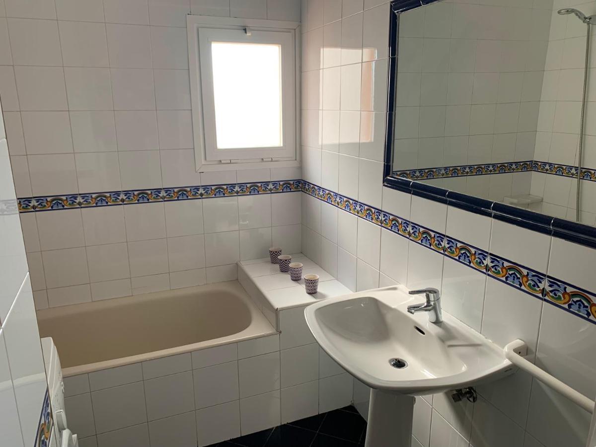 Apartamentos Rex Con 2 Camere Da Letto Es Pujols Luaran gambar